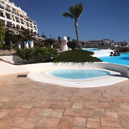 Rocas Del Mar Costa Del Silencio