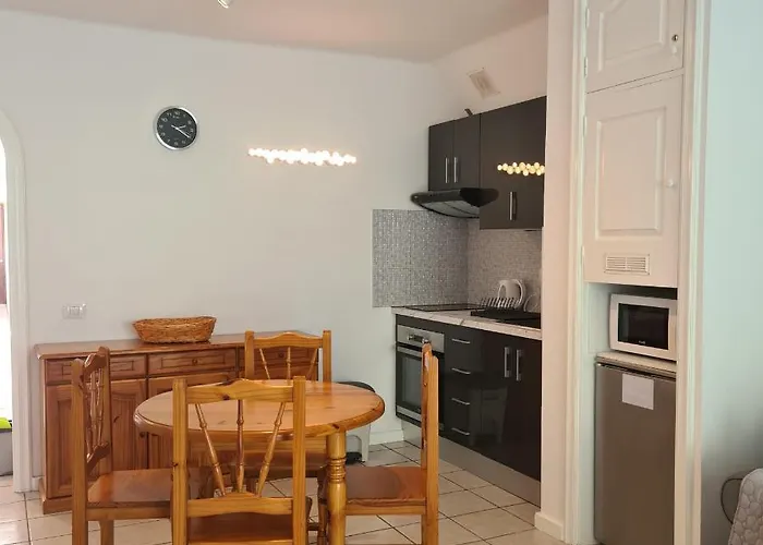 Rocas Del Mar شقة طوستا ديل سيلونثيو