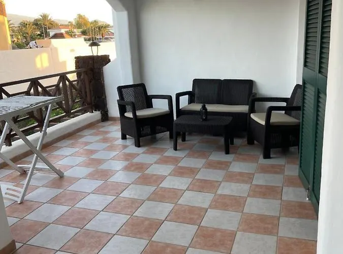 Rocas Del Mar طوستا ديل سيلونثيو